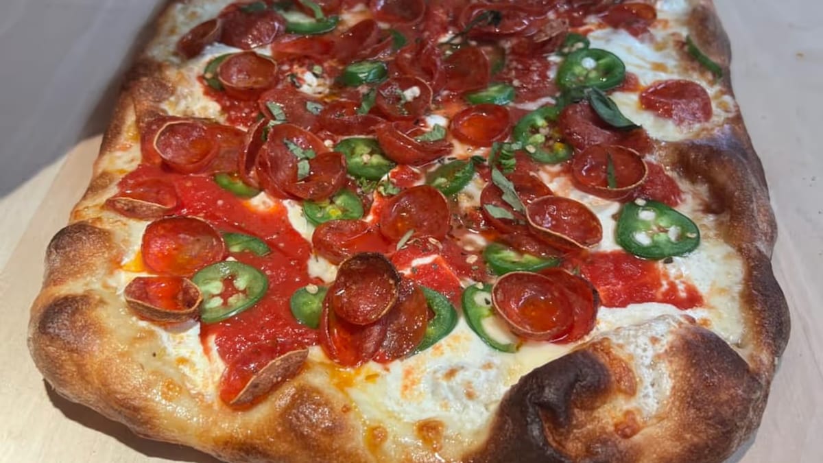 Pizzeria Serves Up The Best New York-Style Pies - Daily Voice